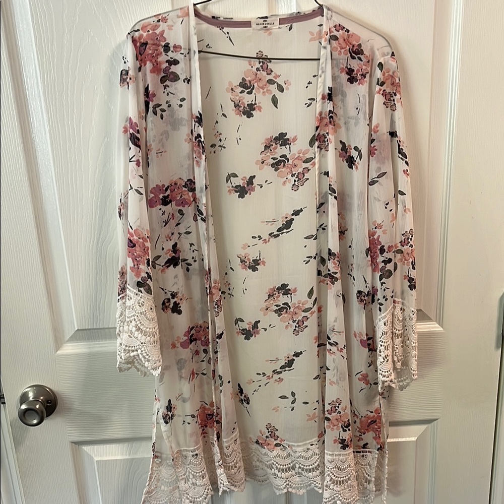 Women’s shirt size large.